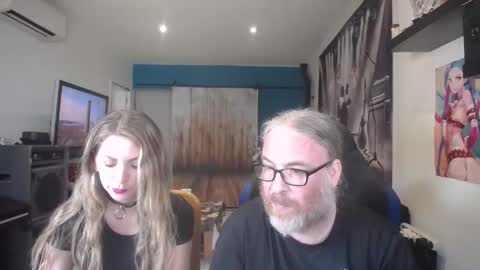 Snapshot of saruandjay chatting on 10-01-25, 08:20 Giselle and Jay online show from 10-01-25, 08:20