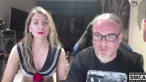 Snapshot of saruandjay chatting on 10-30-25, 06:59 Giselle and Jay online show from 10-30-25, 06:59