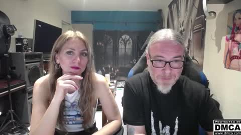 Snapshot of saruandjay chatting on 11-05-25, 06:02 Giselle and Jay online show from 11-05-25, 06:02