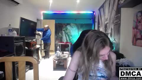 Snapshot of saruandjay chatting on 11-27-25, 07:21 Giselle and Jay online show from 11-27-25, 07:21