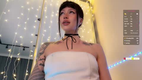 Hi everyone my name is Sasha   online show from 01-12-26, 09:31