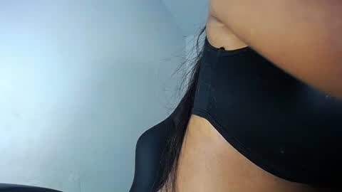 Snapshot of sashabreck1 chatting on 06-25-26, 02:44 sashabreck1 online show from 06-25-26, 02:44