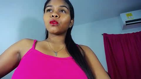 Snapshot of sashabreck1 chatting on 06-27-26, 03:33 sashabreck1 online show from 06-27-26, 03:33