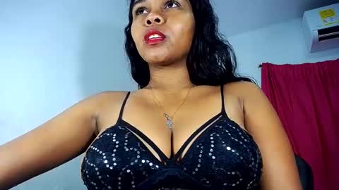 Snapshot of sashabreck1 chatting on 07-31-26, 04:01 sashabreck1 online show from 07-31-26, 04:01