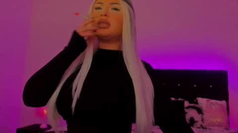   Sasha   online show from 10-20-25, 04:46