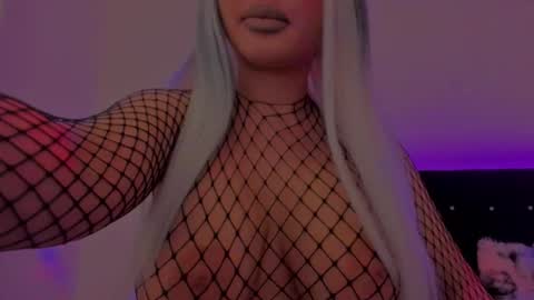   Sasha   online show from 11-23-25, 04:01