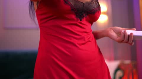 Dennise online show from 02-15-25, 06:55