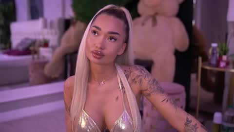 Dennise online show from 09-11-25, 07:03