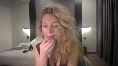 Sasha online show from 02-26-26, 01:10