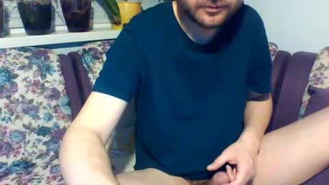 Snapshot of sasko877 chatting on 05-24-26, 01:32 sasko877 online show from 05-24-26, 01:32