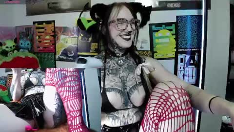 Ivy online show from 04-29-26, 02:54