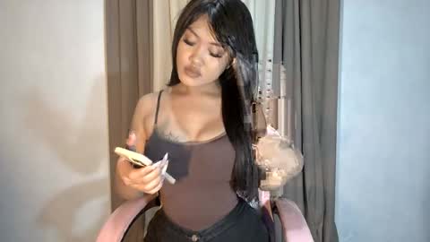 Snapshot of sassy_jenny8 chatting on 07-23-26, 07:12 sassy_jenny8 online show from 07-23-26, 07:12