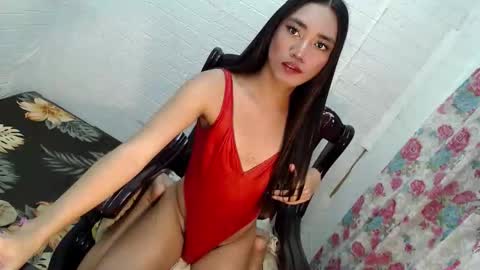 KEYLLA online show from 12-13-25, 09:20