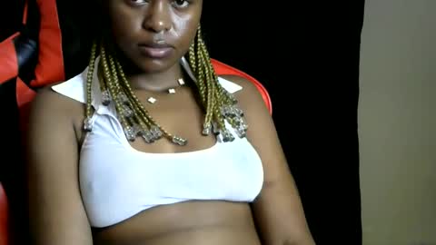 Snapshot of sassy_lyne chatting on 06-04-26, 07:47 sassy_lyne online show from 06-04-26, 07:47