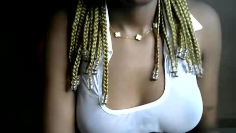 Snapshot of sassy_lyne chatting on 06-06-26, 04:28 sassy_lyne online show from 06-06-26, 04:28