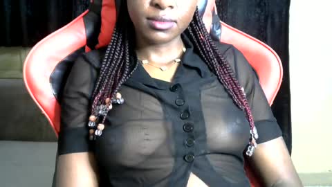Snapshot of sassy_lyne chatting on 07-05-26, 12:39 sassy_lyne online show from 07-05-26, 12:39