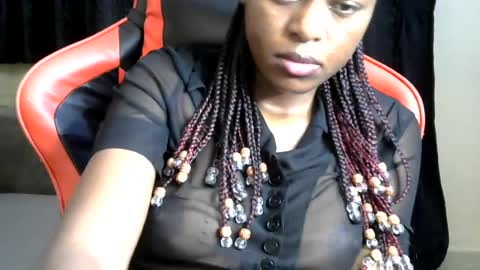 Snapshot of sassy_lyne chatting on 07-10-26, 07:45 sassy_lyne online show from 07-10-26, 07:45