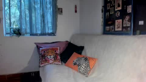 Snapshot of sassy_xyou chatting on 07-28-26, 08:52 Ms. Oh online show from 07-28-26, 08:52