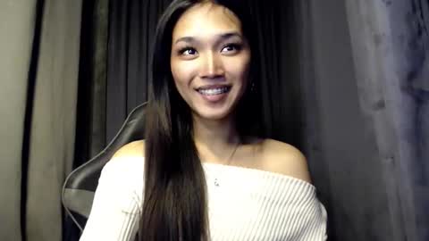 Snapshot of sassy_yourgirlxxxx chatting on 11-24-25, 12:43 Sassygirl online show from 11-24-25, 12:43