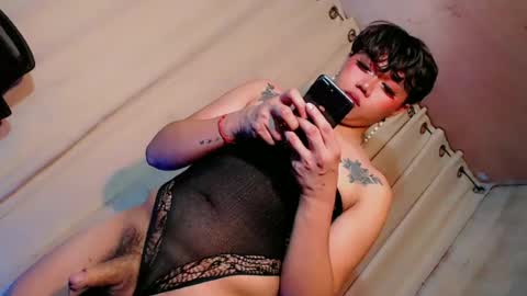 Snapshot of sassyffyra69 chatting on 06-13-26, 03:04 MARIO LABO online show from 06-13-26, 03:04