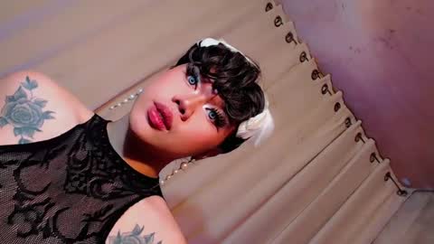 Snapshot of sassyffyra69 chatting on 07-28-26, 01:12 MARIO LABO online show from 07-28-26, 01:12