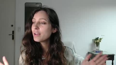 Snapshot of sassylilah chatting on 12-03-25, 01:20 Lilah online show from 12-03-25, 01:20