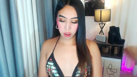 sassynamix online show from 06-18-26, 05:17