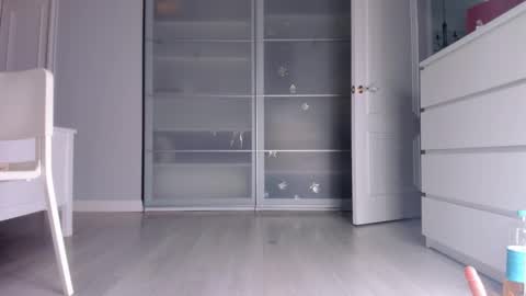 Ksenya online show from 11-18-25, 03:38