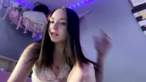 Snapshot of sassyseductive chatting on 05-05-26, 12:07 sassyseductive online show from 05-05-26, 12:07