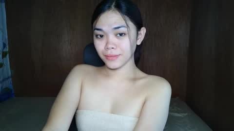 Snapshot of saszzyyumiie chatting on 09-22-25, 01:40 saszzyyumiie online show from 09-22-25, 01:40