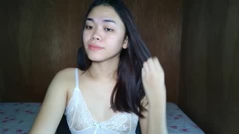 Snapshot of saszzyyumiie chatting on 10-06-25, 02:53 saszzyyumiie online show from 10-06-25, 02:53