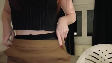 Lori online show from 02-22-26, 06:39