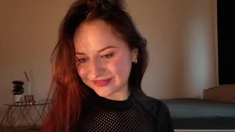 Snapshot of satin_sin chatting on 05-08-26, 06:35 Lori online show from 05-08-26, 06:35