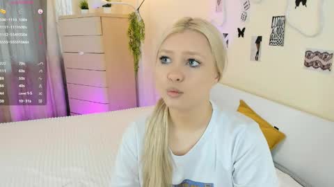 satinpresence online show from 05-31-26, 05:04
