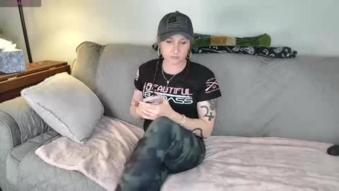 Snapshot of saturnine_princess chatting on 05-19-26, 07:53 Saturn Girl online show from 05-19-26, 07:53