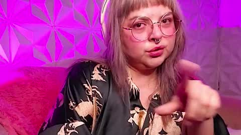 Gina George online show from 11-16-25, 10:48