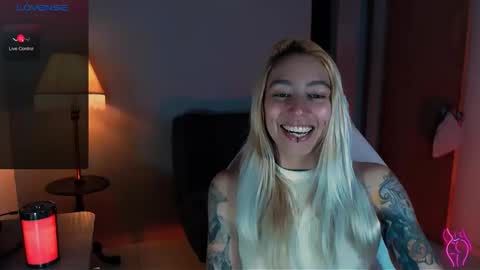 Snapshot of saucy_jenn1 chatting on 12-08-24, 10:47 I AM JENN  online show from 12-08-24, 10:47