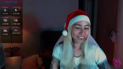 Snapshot of saucy_jenn1 chatting on 12-15-24, 09:53 I AM JENN  online show from 12-15-24, 09:53