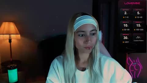 Snapshot of saucy_jenn1 chatting on 12-27-24, 12:07 I AM JENN  online show from 12-27-24, 12:07