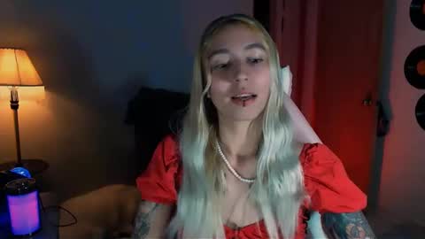 Snapshot of saucy_jenn1 chatting on 12-29-24, 09:52 I AM JENN  online show from 12-29-24, 09:52