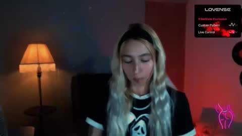 Snapshot of saucy_jenn1 chatting on 01-10-25, 02:35 I AM JENN  online show from 01-10-25, 02:35