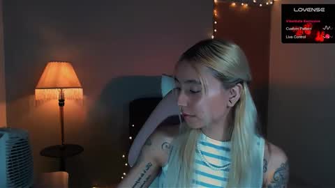 Snapshot of saucy_jenn1 chatting on 01-17-25, 02:50 I AM JENN  online show from 01-17-25, 02:50