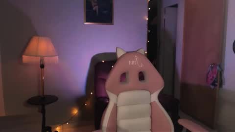 Snapshot of saucy_jenn1 chatting on 02-02-25, 11:00 I AM JENN  online show from 02-02-25, 11:00