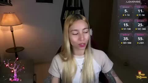 Snapshot of saucy_jenn1 chatting on 10-26-25, 10:58 I AM JENN  online show from 10-26-25, 10:58