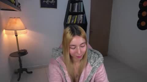 I AM JENN  online show from 11-13-25, 02:10