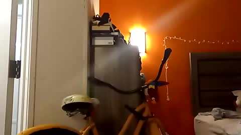 Snapshot of saucybear666 chatting on 02-03-25, 03:42 SnowBunny online show from 02-03-25, 03:42