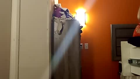 Snapshot of saucybear666 chatting on 03-01-25, 06:13 SnowBunny online show from 03-01-25, 06:13