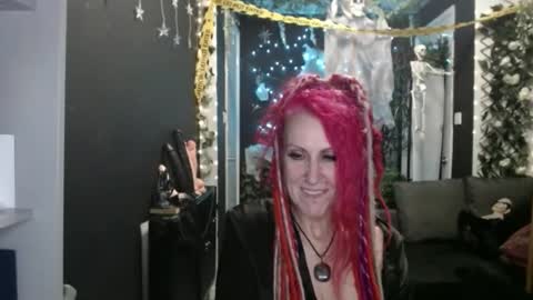 SaucySky online show from 10-23-25, 10:41