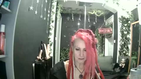 SaucySky online show from 04-15-26, 09:37