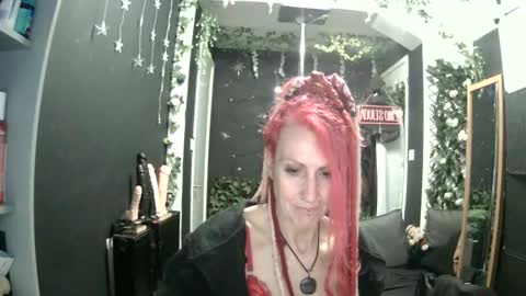 SaucySky online show from 05-11-26, 09:12